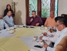 Enrique Dueñas Rodríguez, titular de AGRÚAS, comenta que recurren a este tipo de acuerdos ante la falta de interés de la autoridad estatal para detener la operación de grúas piratas que abusan en los cobros. EL INFORMADOR / R. Rivas