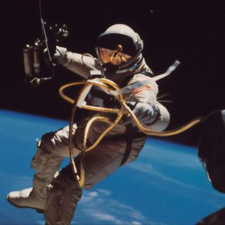 NASA: ¿Masturbarse en el espacio? Astronautas tienen curiosa prohibición