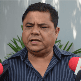 Debanhi Escobar: Padre de joven da 15 días a la Fiscalía para revelar que pasó con su hija