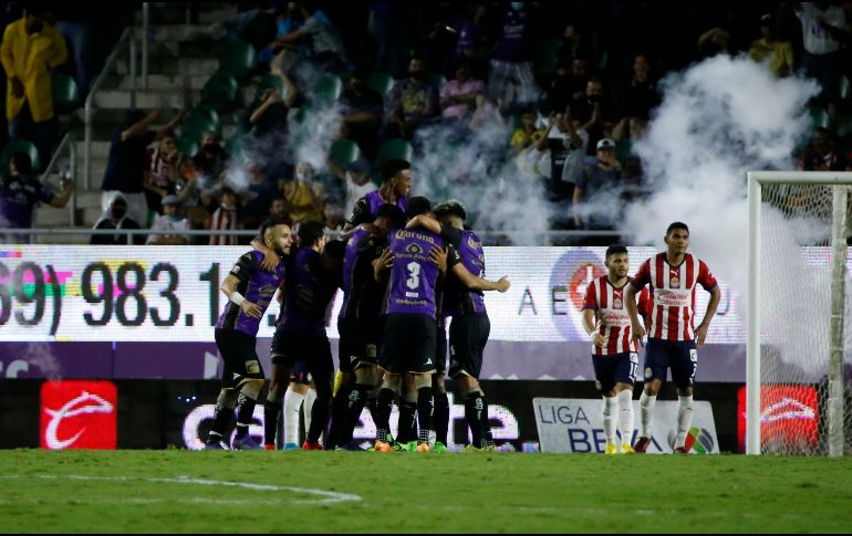 Ahora Chivas y Querétaro son los únicos dos equipos que no han ganado en el torneo, y lo preocupante de todo esto es que el siguiente duelo del Rebaño es contra Atlas. IMAGO7