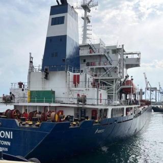 Ucrania libera cuatro barcos cargueros con granos