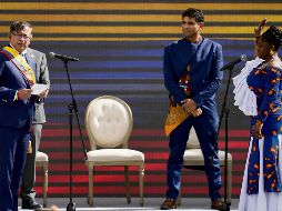 Luego de jurar el cargo de presidente de Colombia, Gustavo Petro tomó protesta a Francia Márquez como vicepresidenta. AP