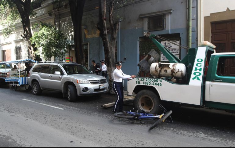 Las actuales concesiones a grúas son por cuatro años y se pueden refrendar cumpliendo los requisitos vigentes. EL INFORMADOR/ARCHIVO