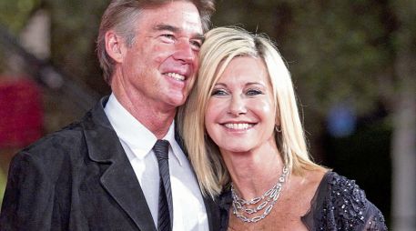 Olivia al lado de John Easterling, su esposo. EFE