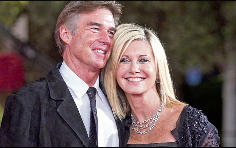 Olivia al lado de John Easterling, su esposo. EFE