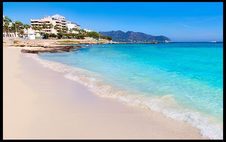 Madrid ya está más cerca que nunca. Desde Guadalajara, Aeroméxico ya opera un vuelo directo entre la capital española y la Perla Tapatía, como siempre, comprar con tiempo te permitirá obtener mejores tarifas. Cortesía / Travel Spain