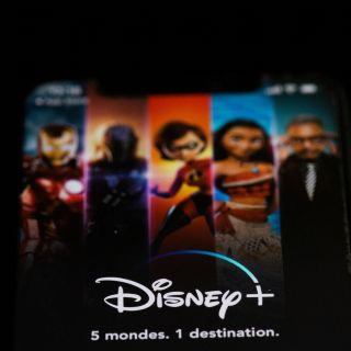 Streaming: Disney+ supera a Netflix en cantidad de suscriptores totales por primera vez