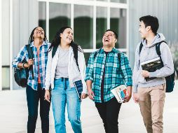 Conoce los diversos programas y apoyos para cursar estudios fuera del país. ESPECIAL