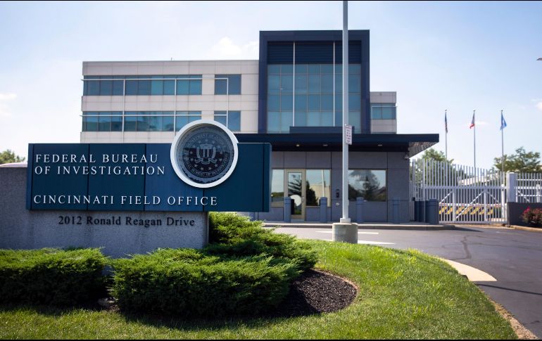 Hombre armado irrumpe en oficina del FBI en Ohio