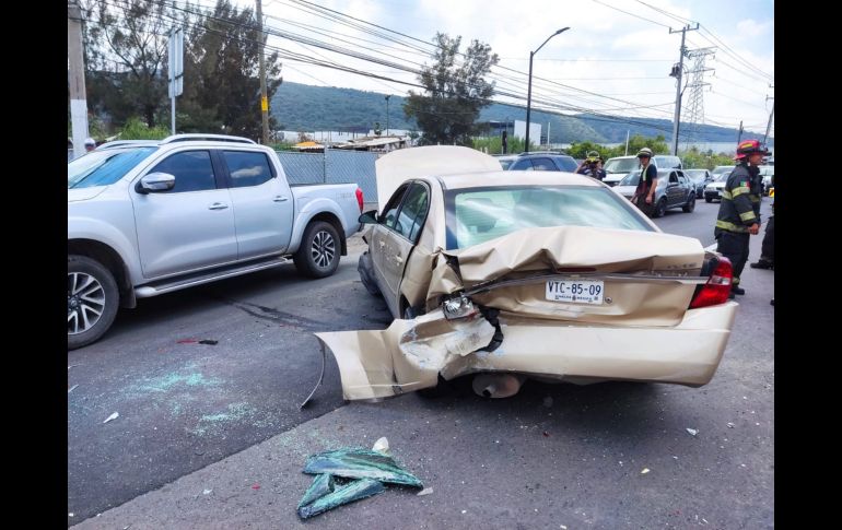 En la vialidad se cerró un carril con sentido hacía Guadalajara lo que ocasiona tráfico en la zona. CORTESÍA/ PC Zapopan