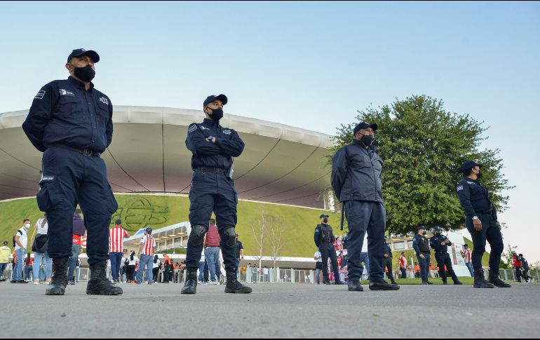 El partido entre Chivas y Atlas comenzará oficialmente el próximo sábado 13 de agosto a las 21:05 horas en la cancha del Estadio Akron. IMAGO7