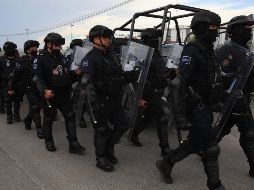Familiares que se encontraban dentro del Cereso estaban en la visita cuando llegaron hombres vestidos de civil al patio del área A y empezaron a golpear a los reos, lo que desató la riña. EFE