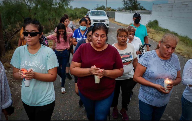 Autoridades afirmaron que permanentemente se está informando a los familiares sobre el avance del rescate. SUN / D. Sánchez