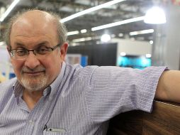 La vida de Salman Rushdie ha sido un fuego cruzado entre el éxito y el exilio. EL INFORMADOR/ARCHIVO
