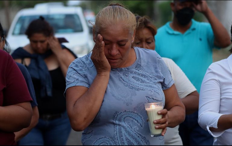 Esta mañana, familiares de los mineros volvieron a quejarse de falta de información e insisten en que se aceleren las labores para iniciar el rescate. EFE / A. Ojeda