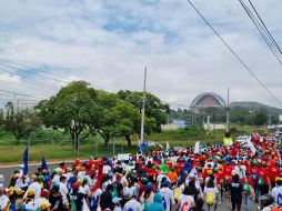 Las y los fieles agradecían a Jesucristo y vitoreaban al unísono 