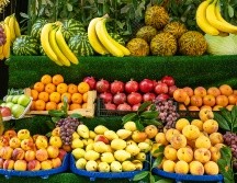 Una buena manera de hacer compras inteligentes en el súper es tener en cuenta cuáles son las frutas y verduras de temporada. ISTOCK GETTY IMAGES/ Chuyko Sergey