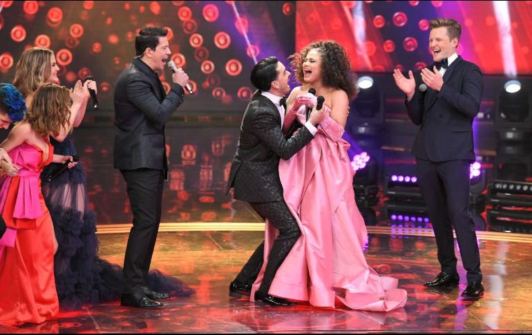 Las redes sociales también se unieron a este reclamo, luego de que la productora, Laura Suárez, dedicó un mensaje a Cesia para felicitarla por su triunfo. CORTESÍA / TV Azteca