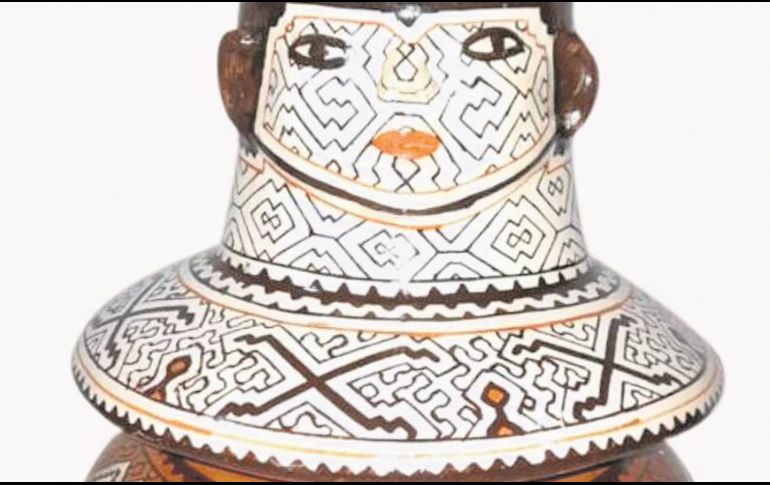 Durante dos semanas la ceramista enseñará a los alumnos de diferentes regiones de México sobre la construcción de vasijas y su decorado con kené, entre otras cosas. CORTESÍA