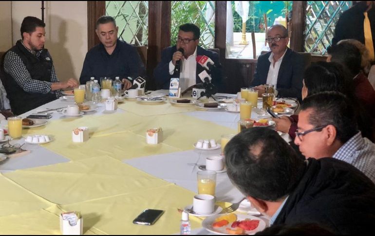 Los empresarios reiteraron su oposición a la reforma a la legislación sobre grúas, y destacaron su rechazo a que sus concesiones se conviertan en permisos anuales. EL INFORMADOR / R. Rivas