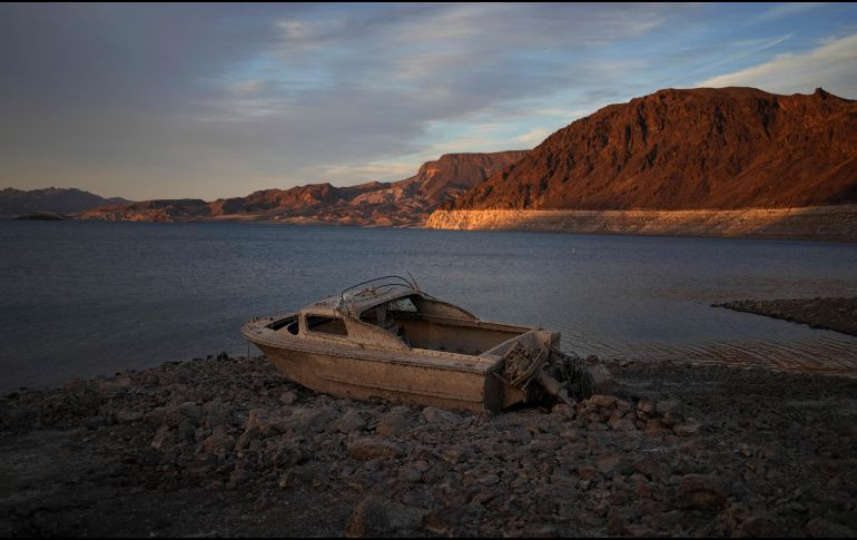 El río Colorado nace en las Montañas Rocosas y serpentea a través de Colorado, Utah, Arizona, Nevada, California y el norte de México. AP/ARCHIVO
