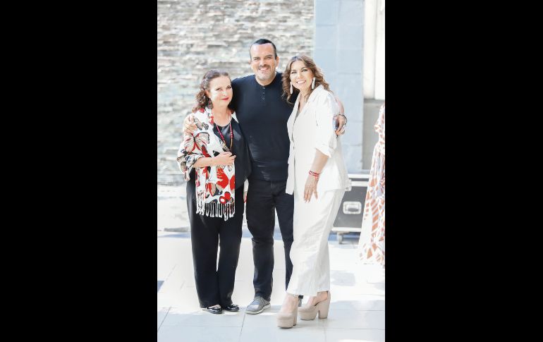 Lucy Topete, Rubén Arroyo y Norma Ruvalcaba. GENTE BIEN JALISCO/Claudio Jimeno
