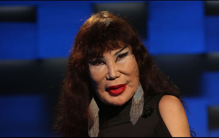 Es el maquillaje en el que se Lyn se ha refugiado, y tal parece que los resultados la han dejado muy contenta. SUN / ARCHIVO