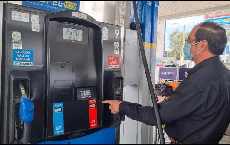 El Gobierno federal redujo el subsidio a las gasolinas, por lo que el consumidor se verá afectado en sus bolsillos. EL INFORMADOR/ J. VELAZCO