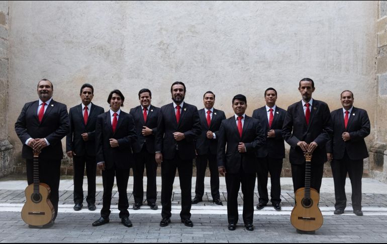 Para la celebración del 27 aniversario, se ha preparado un programa de amor y desamor que será conducido por el versista Salvador Agredano, encargado de esta sección propia de las rondallas. CORTESÍA