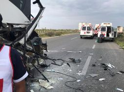 Tras el accidente, el chofer del tráiler huyó con todo y el vehículo pesado. NTX/ARCHIVO
