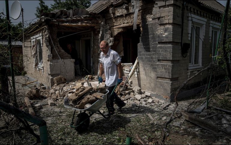 Este miércoles, Ucrania celebrará el día de su independencia, que este año coincide con los seis meses de la invasión rusa. AP/E. Maloletka