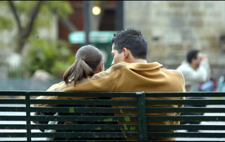 A la práctica sexual en la cual una de las personas implicadas se retira el preservativo sin el consentimiento o previo aviso a su pareja, se le llama stealthing. EL INFORMADOR / ARCHIVO