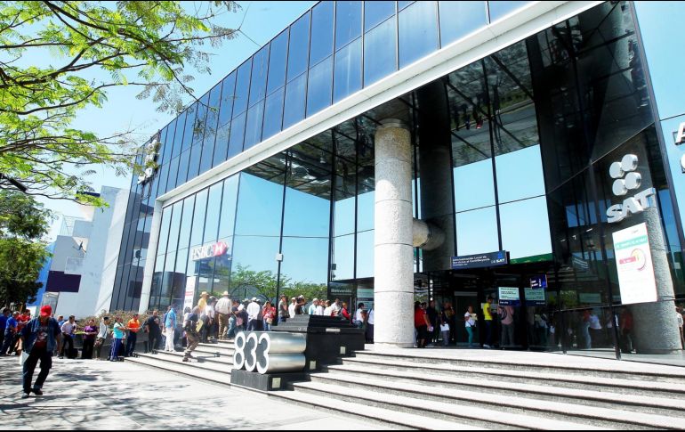 El SAT, además de detectar mensajes de WhatsApp falsos, también alertó por e-mails de dudosa procedencia. EL INFORMADOR/ARCHIVO