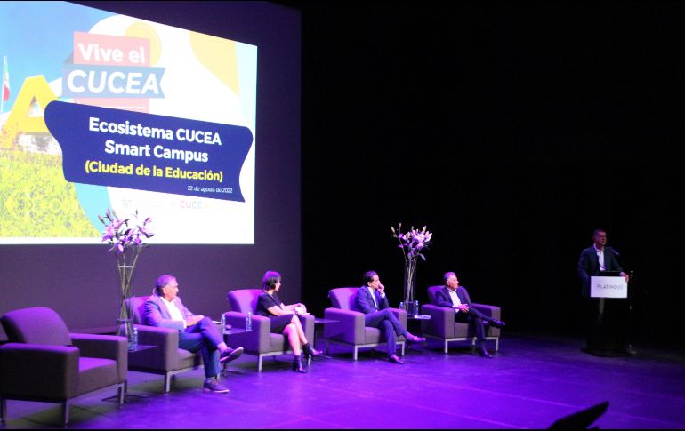 Este miércoles se llevó a cabo el Primer Summit de Economía Plateada impulsado por la iniciativa Platino 60, en el Conjunto Santander. EL INFORMADOR / A. Camacho