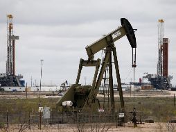 En la semana que terminó el 19 de agosto, las reservas comerciales de crudo cayeron en 3.3 millones de barriles. EFE/ARCHIVO