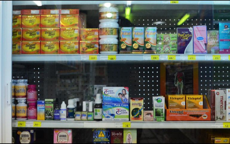 La Cofepris sugirió no consumir, obsequiar ni comprar productos engaño tales como tés, gotas y cápsulas. EL INFORMADOR/ARCHIVO