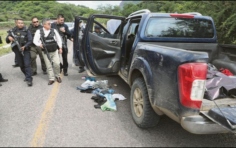 La agresión inició en el poblado de La Yerbabuena y siguió hasta la plaza principal de Tuzantla. EFE