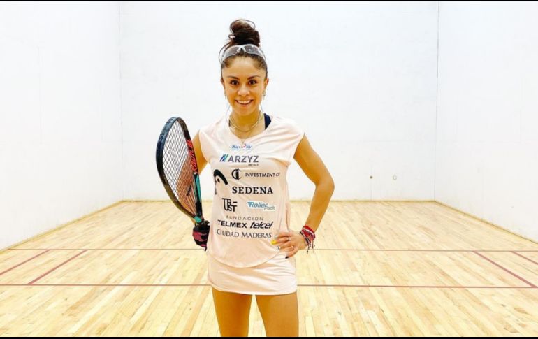 El oro conseguido por Paola Longoria cobra además un sabor especial, por la decisión de la Federación Mexicana de Raquetbol de no brindarle ningún apoyo económico para la justa. TWITTER/@paolongoria