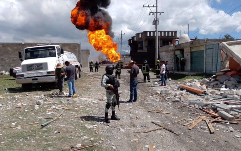La Dirección de Protección Civil Estatal informó que trabajan en coordinación con Bomberos del Estado, Guardia Nacional, Ejército Mexicano y Pemex. TWITTER / @GN_MEXICO_