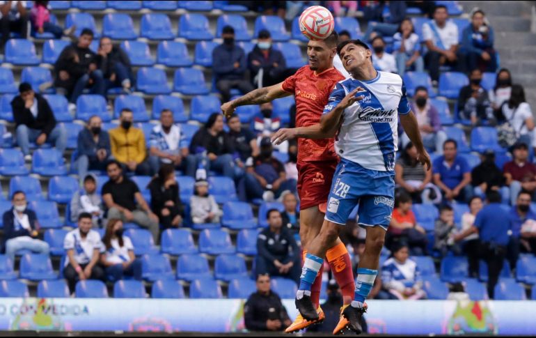 Emiliano Velazquez y Martín Barragán, durante el partido de la jornada 11 del torneo Apertura 2022 la Liga BBVA MX. Imago7