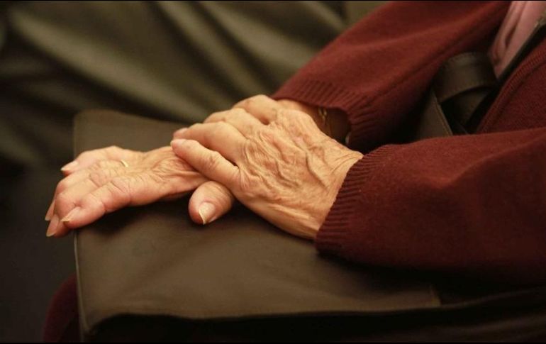 Mañana 28 de agosto se celebra el Día Nacional de las Personas Mayores o Día del Abuelo, y la fecha es una ocasión oportuna para recordar cuántas personas de la tercera edad hay en México y cuáles son sus condiciones. NTX / ARCHIVO