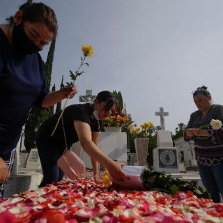 Pandemia ha dejado en Jalisco casi 42 mil muertes más: Inegi