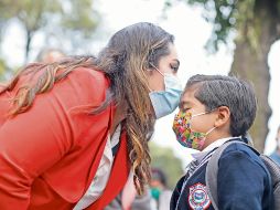 La SEP recomienda mantener el uso del cubrebocas en las escuelas. XINHUA