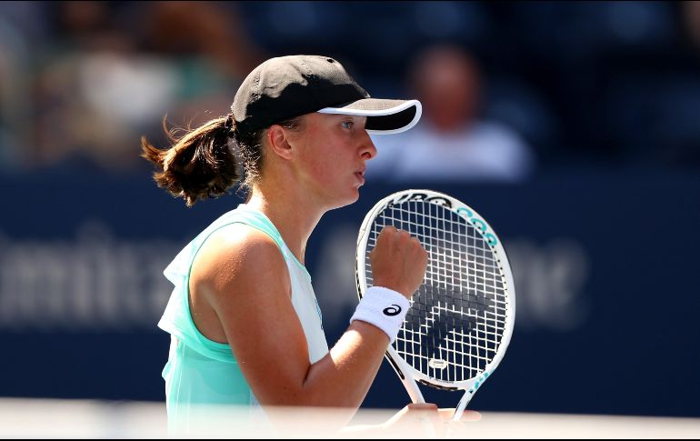 La tenista polaca vive un momento inmejorable y apunta como gran favorita para hacerse con el último torneo de Grand Slam del año. AFP/ELSA