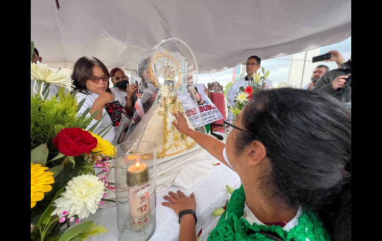La Virgen de Zapopan arribó en manos de elementos de la Coordinación Municipal de Protección Civil y Bomberos de Guadalajara. EL INFORMADOR/A. Navarro