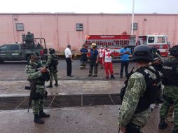 Autoridades alertaron a las personas que estuvieron cerca del siniestro para que se bañen y se cambien de ropa, puesto que esta sustancia tóxica puede ser absorbida por la piel. TWITTER / @Mtro_CCastaneda