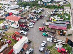 La finca quedó resguardada a disposición del agente del Ministerio Público, quien colocó los sellos de clausura y ordenó el traslado de los vehículos asegurados a los depósitos oficiales. ESPECIAL