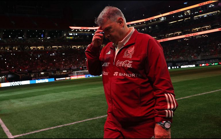 Gerardo Martino fue abucheado anoche en el juego entre las selecciones de México y Paraguay en Atlanta. AFP/K. Cox