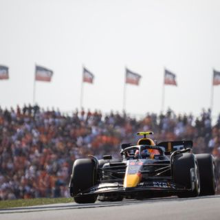 ¡Día complicado! Así le fue a "Checo" al arranque del GP de los Países Bajos