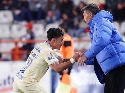 El “Tano” Ortiz (der) le mandó un mensaje a su compatriota para sugerirle prudencia al hablar. IMAGO7